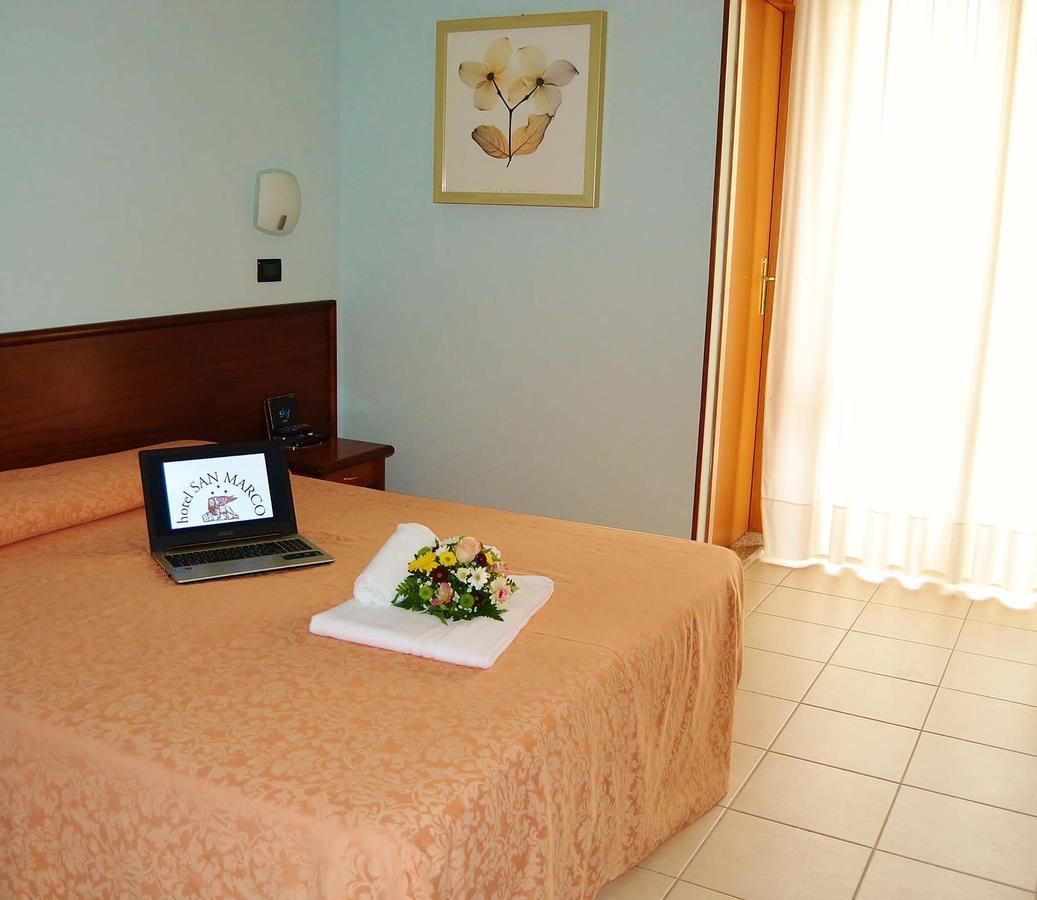 Hotel San Marco Francavilla Al Mare Esterno foto